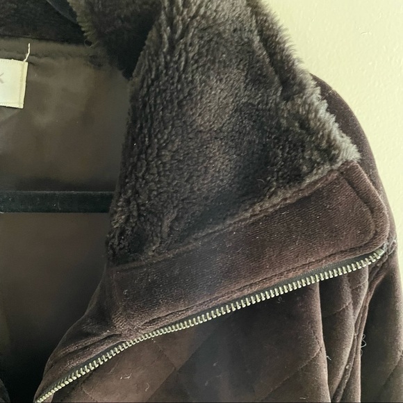 🎀 Jones New York Sport Dark Choc Brown Quilted Velvet Coat, Faux Fur Collar - Picture 9 of 12